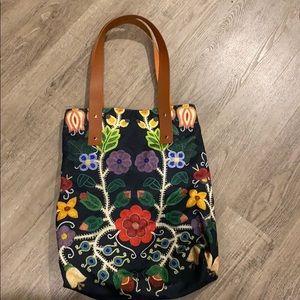 Tammy Beauvais Beaded Design Bag